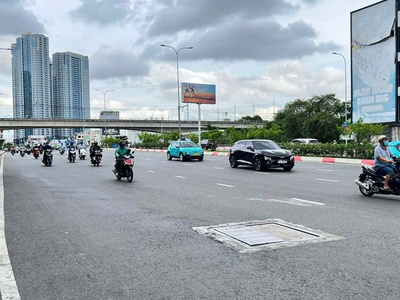 Cho thuê nhà kd mặt tiền 1 trệt 1 lầu, 48m2, mặt tiền rộng 10.6m- tại 21a1 nguyễn hữu cảnh, p.19, 3