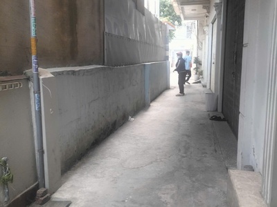 Chính chủ gửi bán nhà xây độc lập đường Đà Nẵng, ôto đỗ cửa, ngõ nông, rộng 3