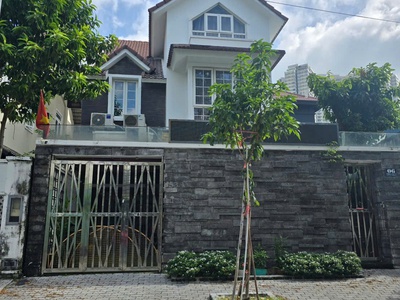 Bán nhà mặt tiền bùi tá hán, thủ đức, 160m2 10x16m , hầm 3 tầng, 45 tỷ, hdt 50tr 1