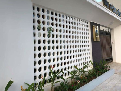 Ứng Dụng Gạch Thông Gió Xi Măng Cho Quán Cafe Sân Vườn 0