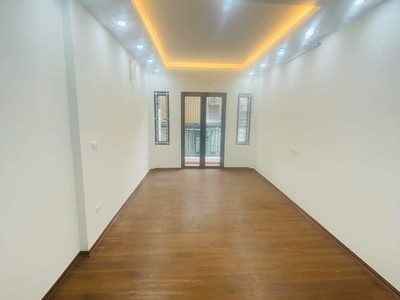  5.35 tỷ sở hữu nhà trịnh văn bô   ở ngay 1