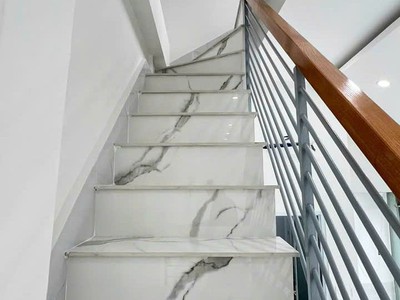 Cho thuê nhà kd mặt tiền 1 trệt 1 lầu, 48m2, mặt tiền rộng 10.6m- tại 21a1 nguyễn hữu cảnh, p.19, 2