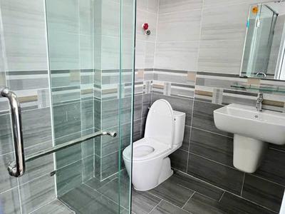 Cho thuê nhà kd mặt tiền 1 trệt 1 lầu, 48m2, mặt tiền rộng 10.6m- tại 21a1 nguyễn hữu cảnh, p.19, 3