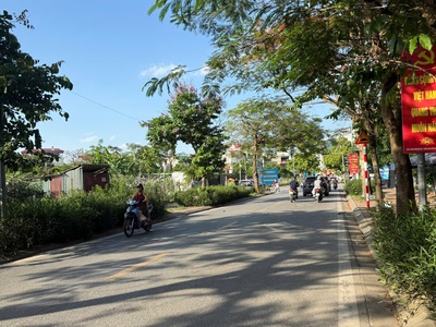 Bán đất phúc lợi, 31m đất siêu hiếm, ô tô đỗ cửa, 10m ra đường 4 làn ô tô tránh 0