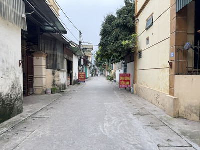 Cần bán 89,5m2 đất thổ cư thôn Đổng Xuyên. Đường 3,5m, thông ô tô 7 chỗ vào đất 2