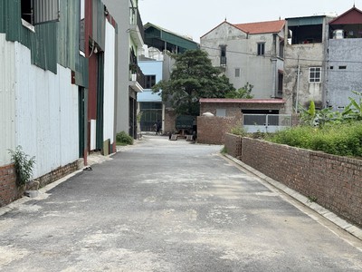 Cần bán 89,5m2 đất thổ cư thôn Đổng Xuyên. Đường 3,5m, thông ô tô 7 chỗ vào đất 4
