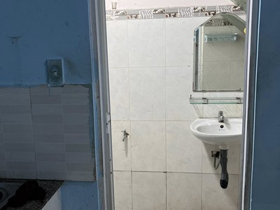 Cho thuê nhà NC mặt tiền đường 37, Phường Hiệp Bình Chánh. 2pn1wc Giá 9tr/tháng 6