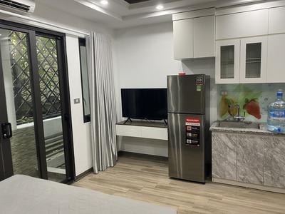 Cho thuê Căn chung cư mini tại Ngõ 193 Phố Trích Sài, Tây Hồ. Ban công rộng thoáng. Chỉ 5.8tr 2
