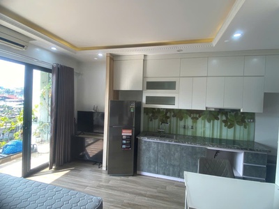 Cho thuê Căn Chung cư mini giá rẻ tại Ngõ 193 Trích Sài. Ban công View hồ cực thoáng. Chỉ 6.5tr 6