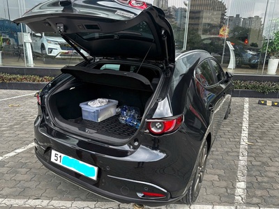 Mazda 3 Sport Premium 1.5   2022 4