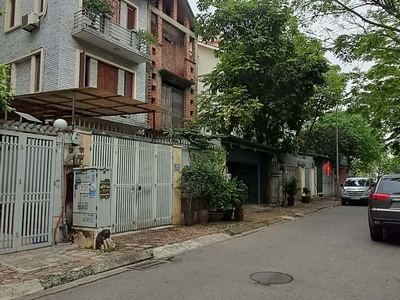 Bán đất mp sài đồng 90m2- mt 6m- kinh doanh, tiềm năng- 15 tỷ 0