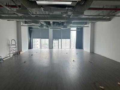 Cho thuê văn phòng đẹp 110m2 tại Gold season Nguyễn Tuân sàn gỗ, view mặt đường, bàn giao luôn 2