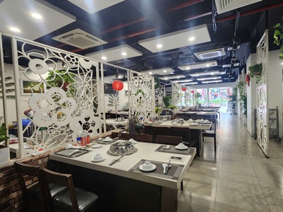 Cho thuê mặt bằng kinh doanh tại giảng võ 250m2 mặt tiền 11m, vỉa hè đẹp, hợp nhà hàng showroom 1