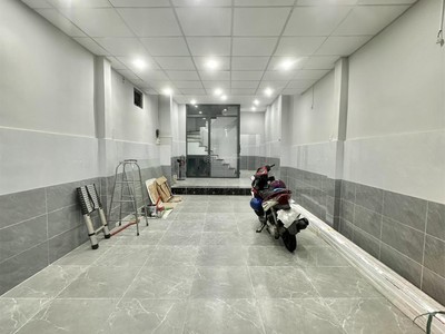 Cho thuê mặt bằng mặt tiền đường phan văn trị bình thạnh cũ 2