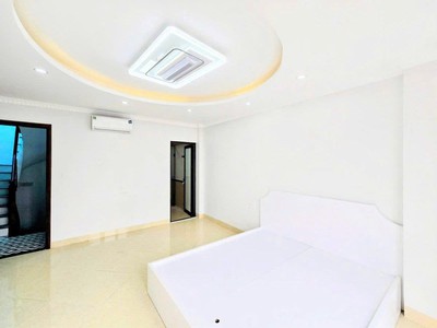 Nhỉnh 9 tỷ trung tâm đống đa, nhà mới 6 tầng thang máy, thiết kế hiện đại, thang máy nhập, chủ 4
