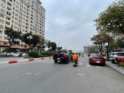 Bán đất mp sài đồng 90m2- mt 4.5m- 2 mặt thoáng- đầu tư- 2x tỷ 0
