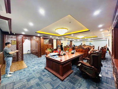 Chào thuê 160m sàn VP mặt phố Trần Thái Tông, giá hợp lý, sẵn bàn giao 2