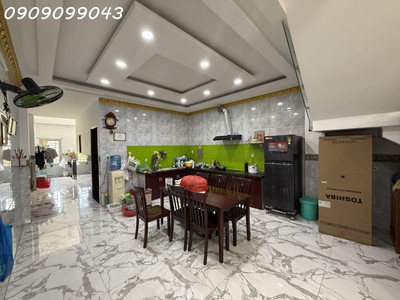 Mặt tiền lê đức thọ 701m ngang 10m nở hậu 12m 1