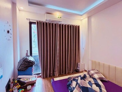 Bát khối ô tô đỗ cửa full nội thất 2 thoáng 3