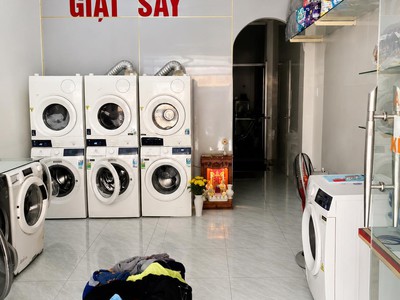 Mặt tiền đối diện đhct - 3 tầng sẵn dò.ng ti.ền - giá chỉ 8.x tỷ 3