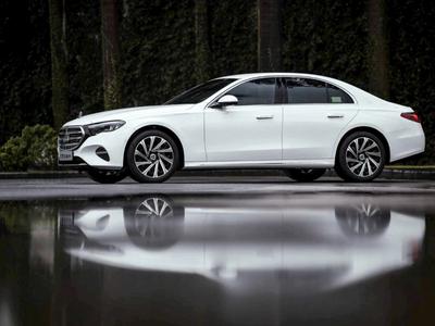 Mercedes E200 Exclusive Có Đáng Mua Không  Góc Nhìn Thực Tế Sau Khi Trải Nghiệm 0