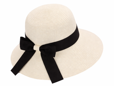 Một chiếc nón phù hợp đôi khi còn quan trọng hơn cả outfit 0