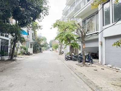 Cần bán Shophouse Metropolitan, Gia Lâm: 60,5m2 nhà thô 5 tầng, đang cho thuê 10tr/tháng 4