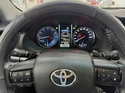Toyota Fortuner 2.7l 4x4 AT   2022 12