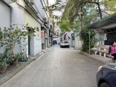 Bán đất đường Đức Giang, Việt Hưng: 51,2m2, mặt tiền rộng 5,2m, view hồ cực thoáng, ô tô đỗ cửa 0