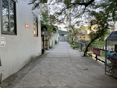 Bán đất đường Đức Giang, Việt Hưng: 51,2m2, mặt tiền rộng 5,2m, view hồ cực thoáng, ô tô đỗ cửa 1