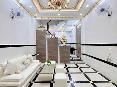 Chủ gấp bán đi định cư duy nhất 1 căn 40m lê văn quới nhỉnh 5 tỷ. 1