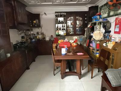 Hạ giá 2 tỷ. cần bán gấp.nhà 4 tầng nở hậu mt ông ích khiêm p14q11. 14tỷ tl 1