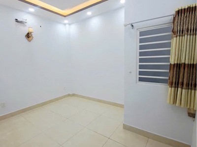 Chủ gấp bán đi định cư duy nhất 1 căn 40m lê văn quới nhỉnh 5 tỷ. 3