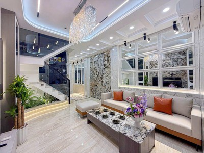 Nhà vừa ở vừa mở công ty, có thang máy, ngay lâm văn bền, nội thất nhập khẩu 1