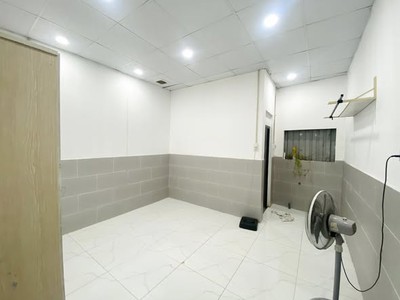 Cho thuê Nhà cấp 4, DT 80m2 gồm 2PN, 2WC, Đường Số 42, Hiệp Bình Chánh giá 8tr 1