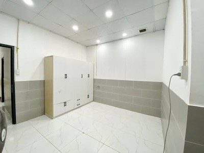Cho thuê Nhà cấp 4, DT 80m2 gồm 2PN, 2WC, Đường Số 42, Hiệp Bình Chánh giá 8tr 2