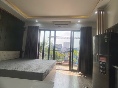 Cho thuê Căn Chung cư mini giá rẻ tại Ngõ 193 Trích Sài. Ban công View cực thoáng. Chỉ 6.5tr 7