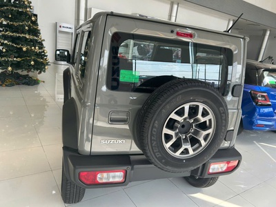 Suzuki Jimny 2024 Nhập Khẩu Nguyên Chiếc Nhật Bản Giảm Sốc 180 Triệu 2