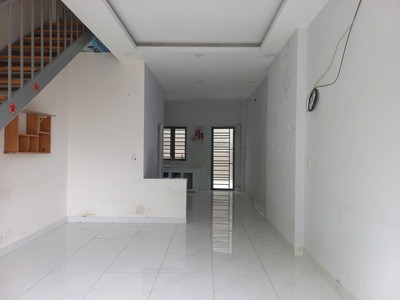 Bán nhà 1 lầu 2 căn đôi đường Huỳnh Bá Chánh, Xã Tân Kiên Bình Chánh 3