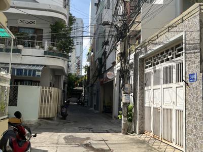Bán nhà hẻm Biệt Thự Nha Trang, 12 tỷ sở hữu căn nhà giáp bãi tắm Trần Phú Nha Trang 1