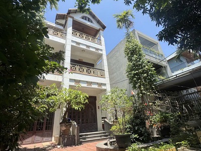 Bán đất tặng biệt thự sân vườn 3 tầng -biển mỹ khê- trục nguyễn văn thoại 0