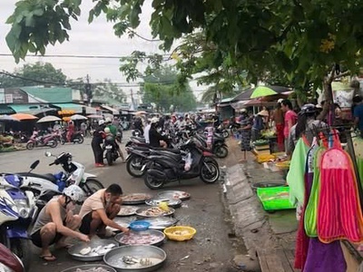 Cho thuê mặt bằng kinh doanh hoặc kho / xưởng quận bình tân chính chủ cần cho thuê mặt bằng diện 2