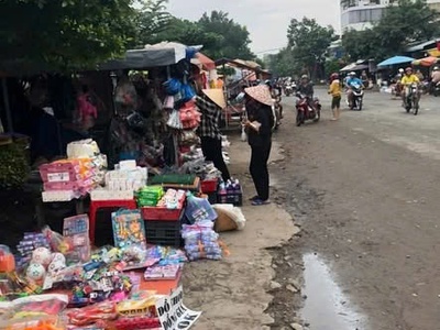 Cho thuê mặt bằng kinh doanh hoặc kho / xưởng quận bình tân chính chủ cần cho thuê mặt bằng diện 1