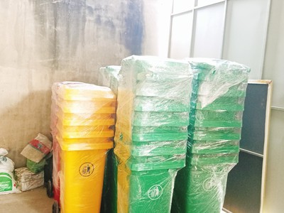 Thùng đựng rác 120 lít phù hợp thu gom rác bệnh viện , trường học 0