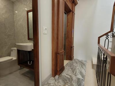 Bán 55m - 7 Tầng - 4.2m.Mạt Tiền. Khúc Thừa Dụ Cầu Giấy 2