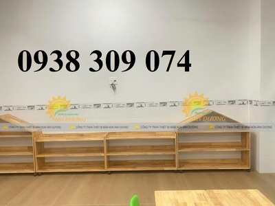 Kệ tủ gỗ trẻ em mầm non, kệ gỗ montessori cho lớp mầm non 2