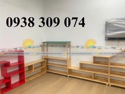 Kệ tủ gỗ trẻ em mầm non, kệ gỗ montessori cho lớp mầm non 7