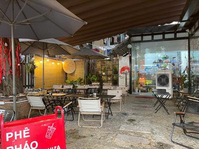 Chốt nhanh quán cafe đẹp lắm quán caffe vitafe - máy lạnh , góc 2 mt mb thuê chỉ : 12 tr dt : 1