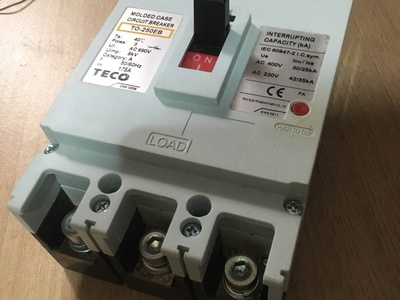 Aptomat teco TO-100EB-3040N 0