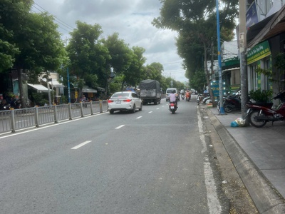 Bán nhà 2MT Kênh Tân Hóa, P. Hòa Thạnh, Quận Tân Phú 3